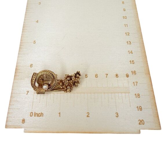 Gold Tone Rope Flower Bouquet Brooch 1 5/8" Faux Pearl Three-Dimensional - Picture 9 of 9